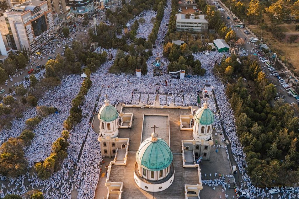 On Ganna Day itself, Ethiopians don their finest Shamma or Netela, white cotton robes with colourful ends, and attend church services