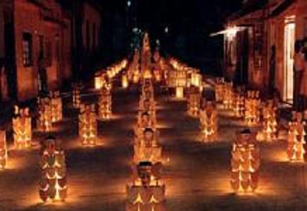 Día de las Velitas or Day of the Little Candles